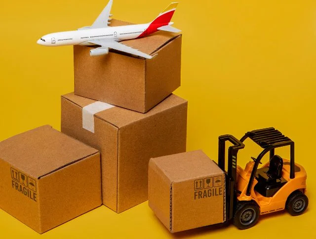 boxes with small carrier